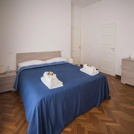 فندق مبيت وإفطار Feel ساليرنو