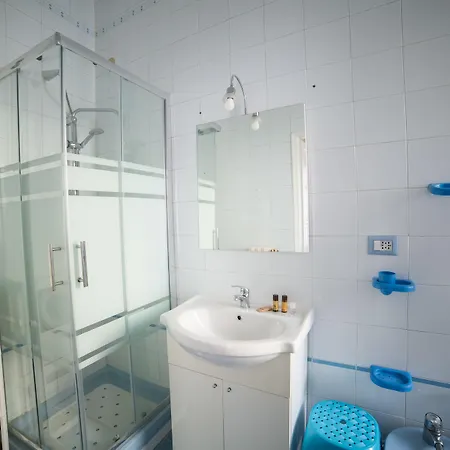 فندق مبيت وإفطار Feel 3*