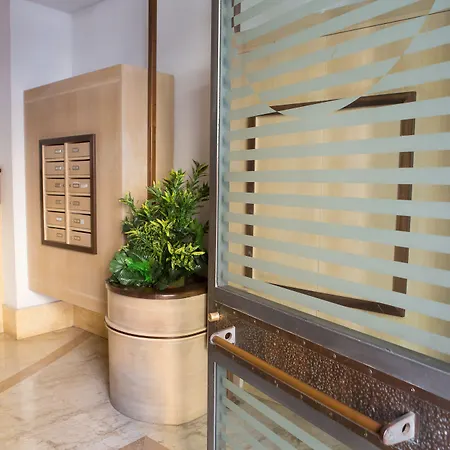 فندق مبيت وإفطار Feel ساليرنو