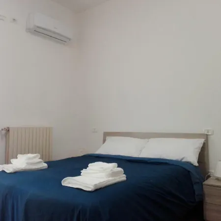 فندق مبيت وإفطار Feel ساليرنو