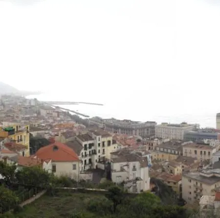 فندق مبيت وإفطار Feel ساليرنو