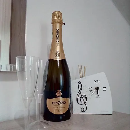 Feel فندق مبيت وإفطار 3*